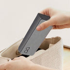 Minimalistisches Brillenetui aus Hartleder